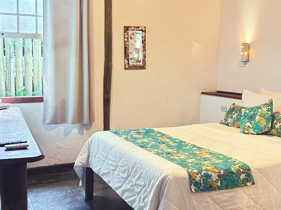 Quarto Queen - Velinn Pousada Gaia Gardens